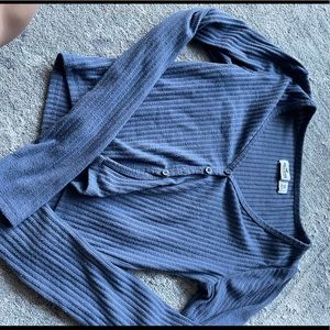 Blue long sleeve crop top